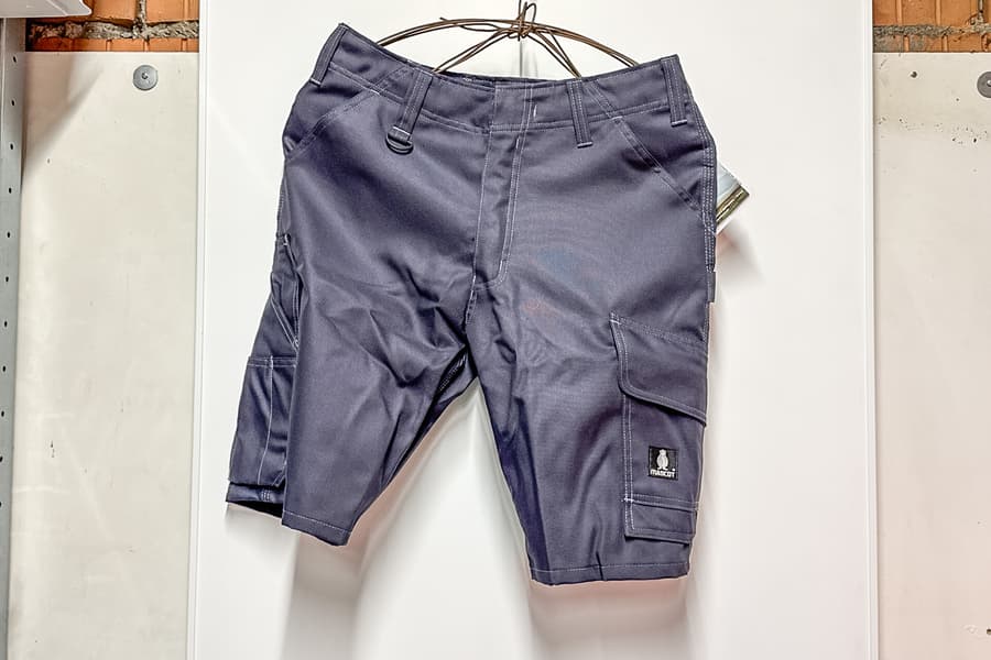 15 Arbeitsshorts, bedruckt - Gr. 52